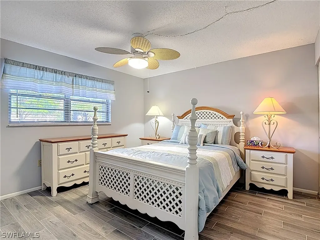 200 Turtle Lake Court Naples FL 34105