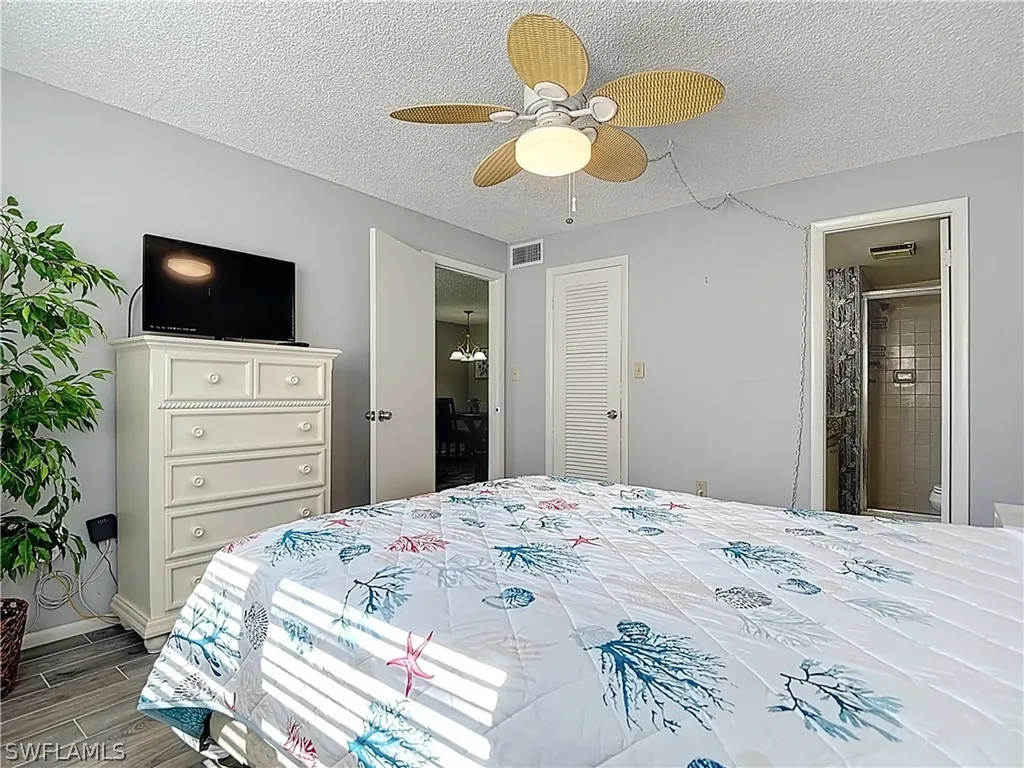 200 Turtle Lake Court Naples FL 34105