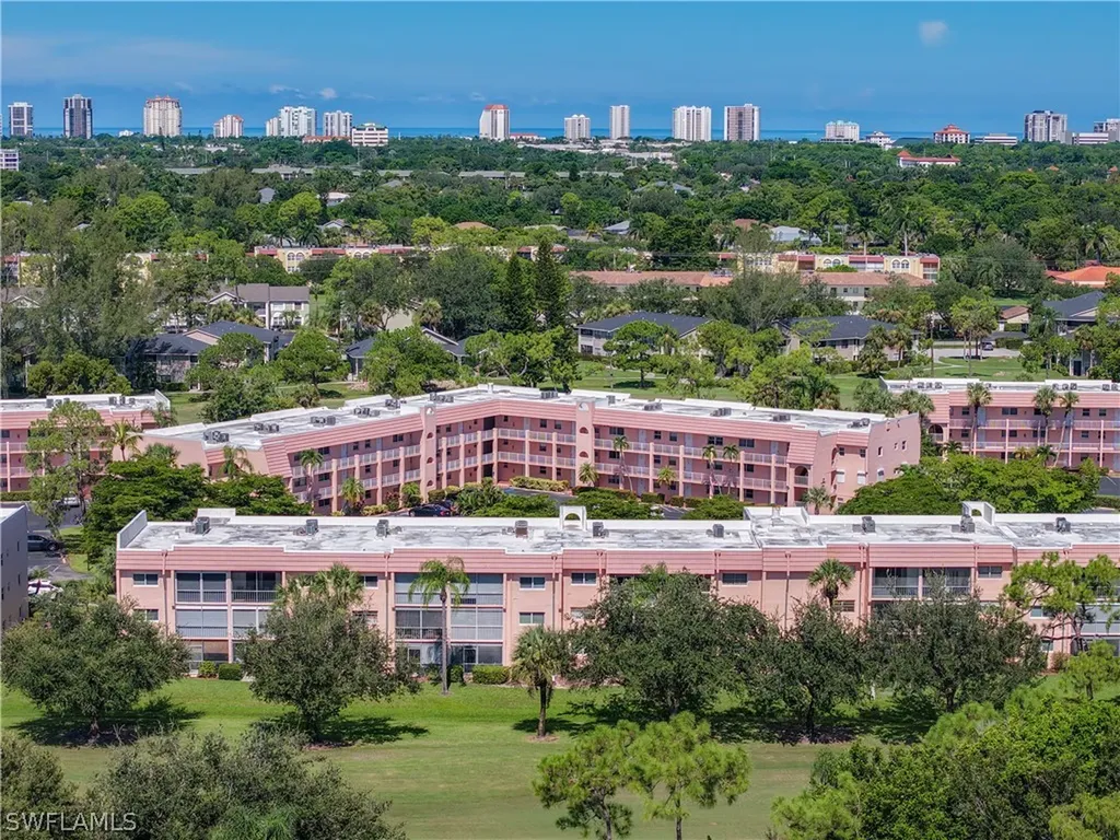 200 Turtle Lake Court Naples FL 34105