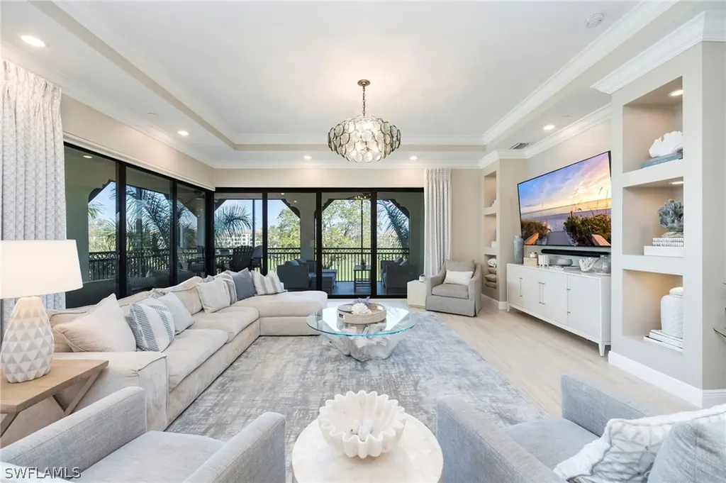 16351 Viansa Way Naples FL 34110