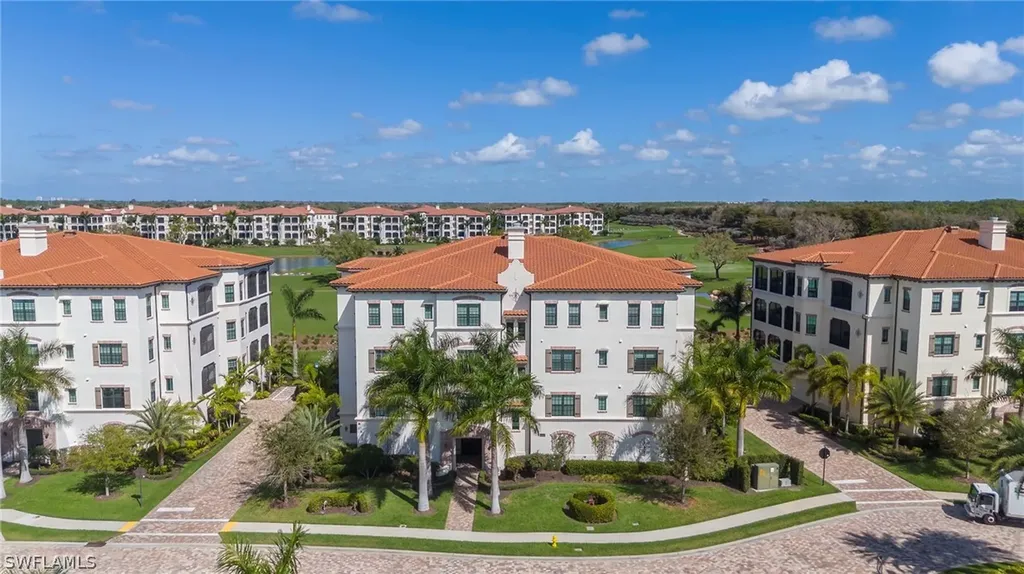 16351 Viansa Way Naples FL 34110