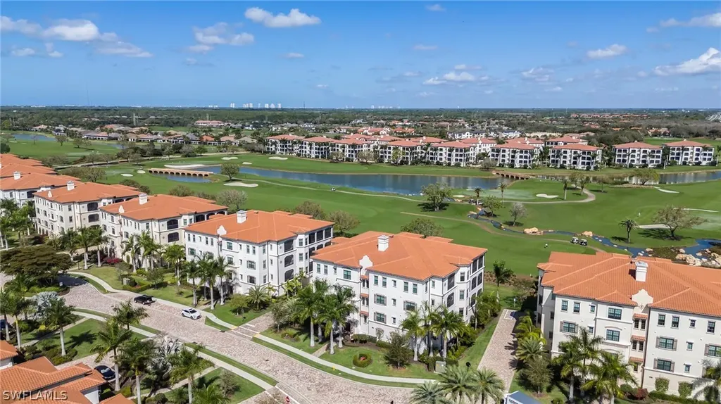 16351 Viansa Way Naples FL 34110