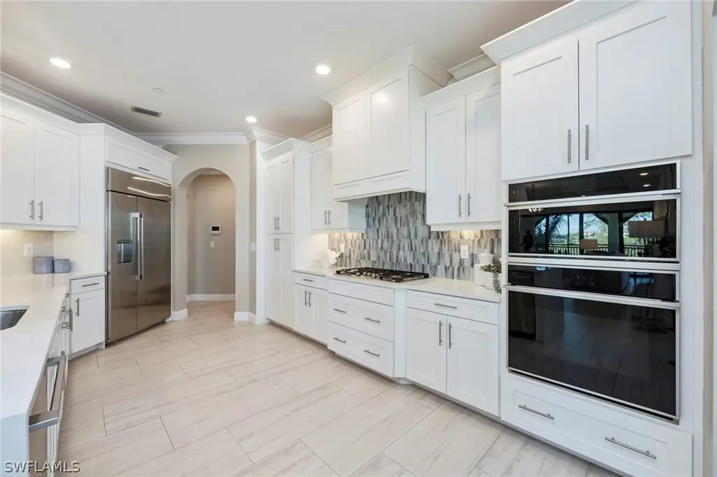 16351 Viansa Way Naples FL 34110
