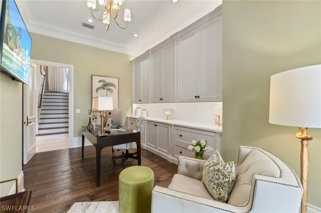 2225 Miramonte Court Naples FL 34105