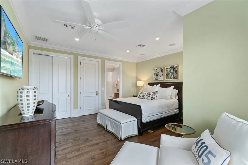 2225 Miramonte Court Naples FL 34105