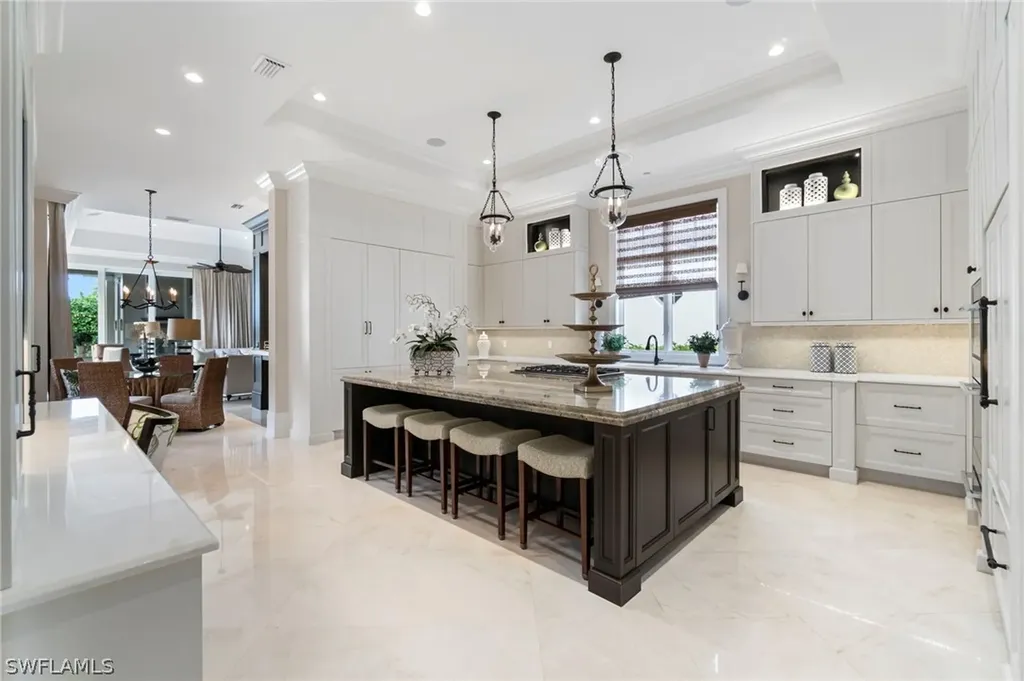 2225 Miramonte Court Naples FL 34105