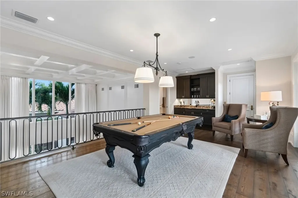 2225 Miramonte Court Naples FL 34105