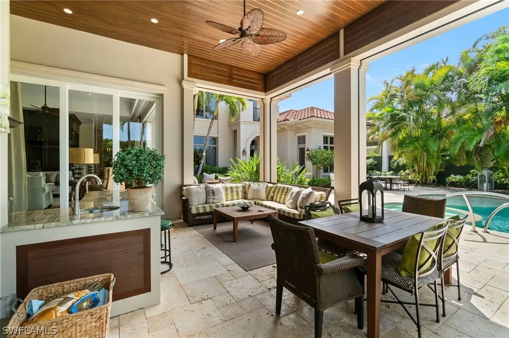 2225 Miramonte Court Naples FL 34105