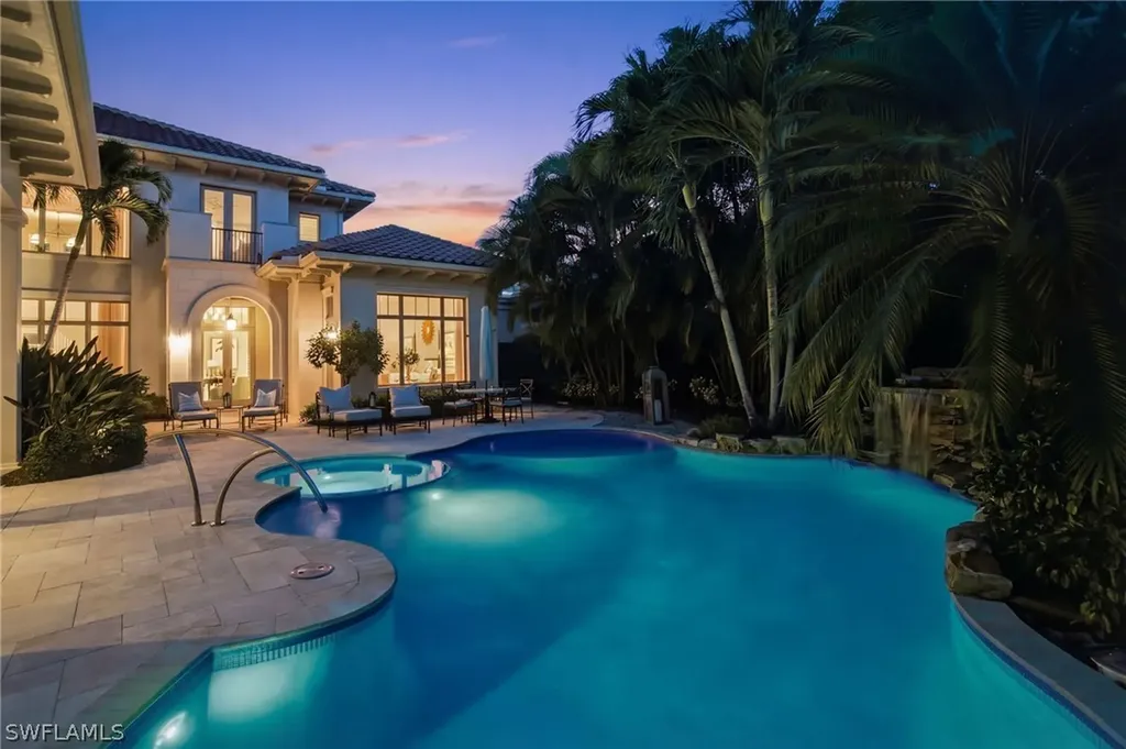 2225 Miramonte Court Naples FL 34105