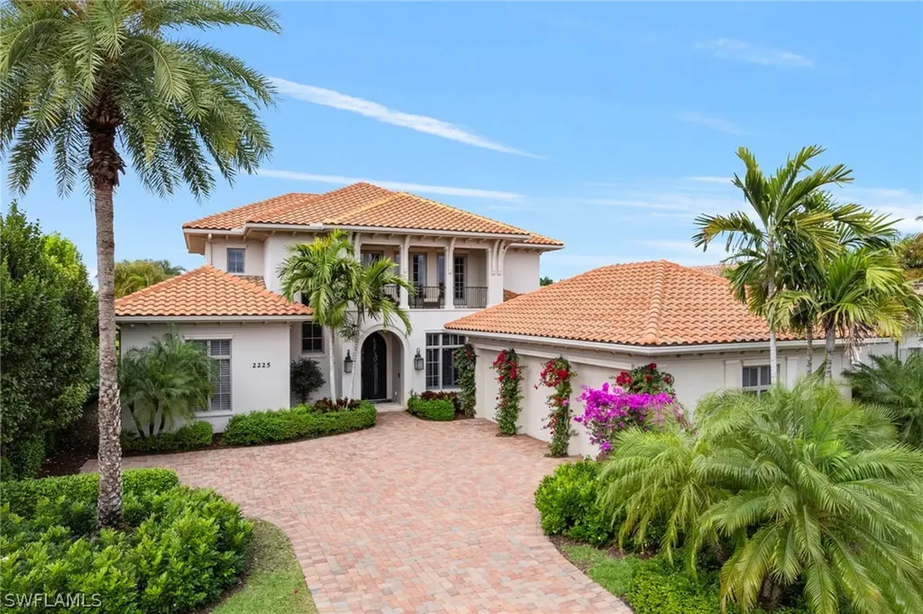 2225 Miramonte Court Naples FL 34105