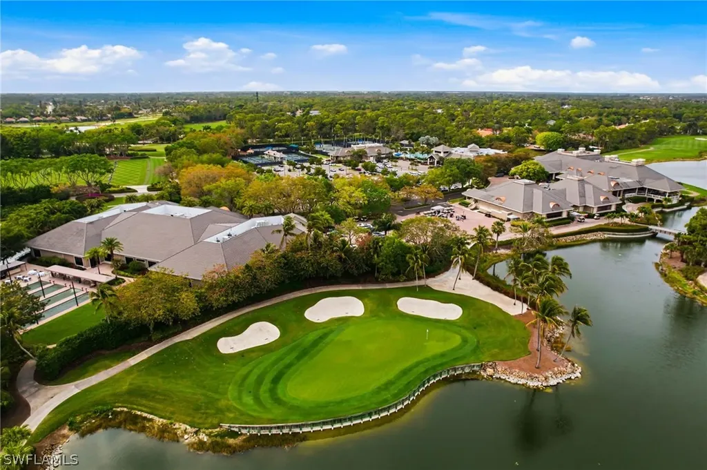 2225 Miramonte Court Naples FL 34105