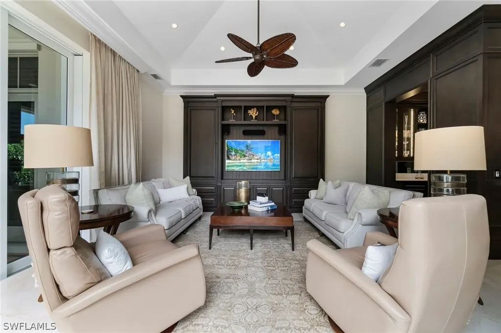 2225 Miramonte Court Naples FL 34105