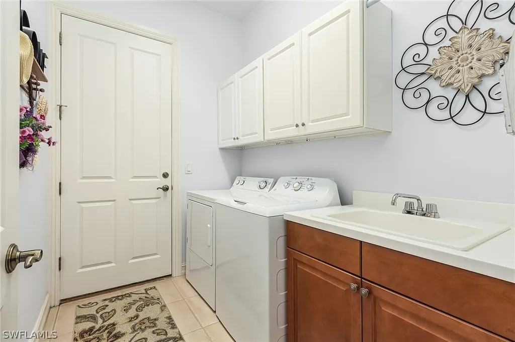 12595 Grandezza Circle Estero FL 33928
