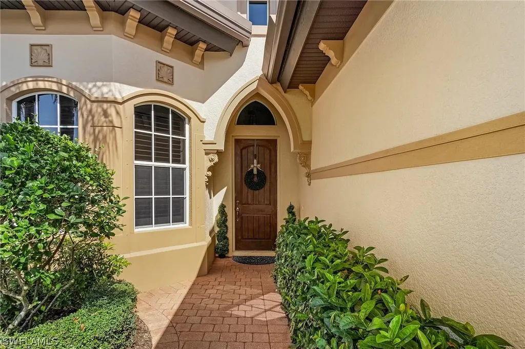 12595 Grandezza Circle Estero FL 33928