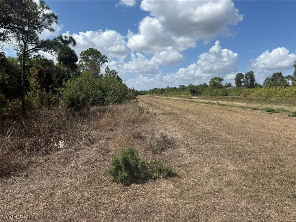 5905 Sally Avenue N Lehigh Acres FL 33971