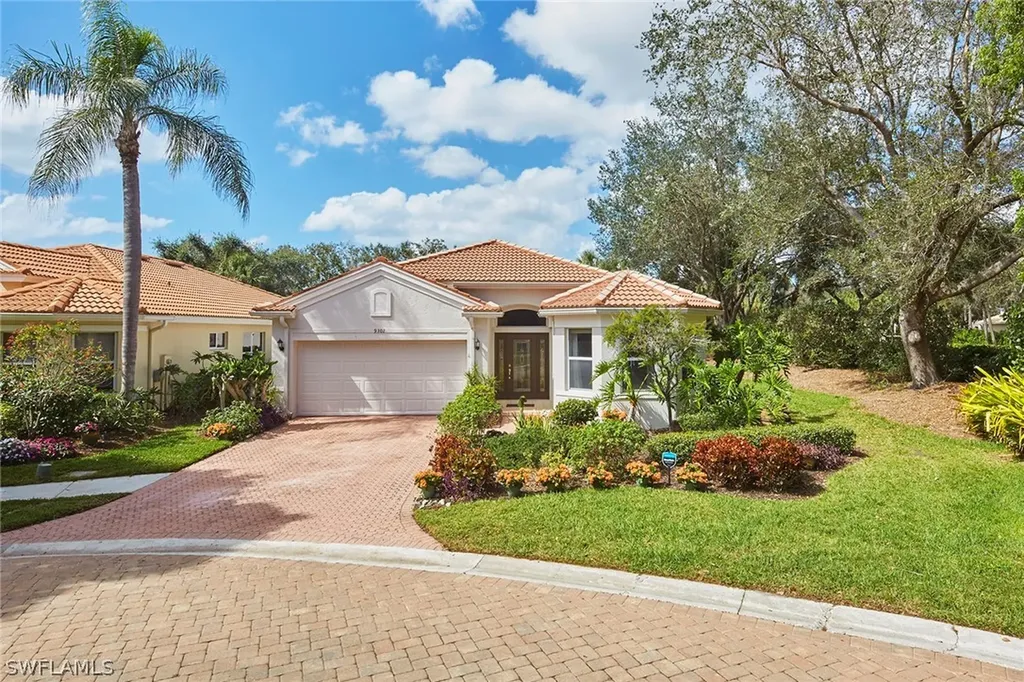 Naples FL, 9301 Troon Lakes Drive