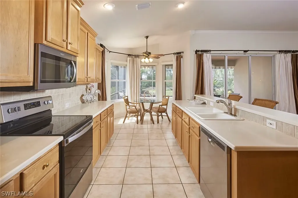 9301 Troon Lakes Drive Naples FL 34109