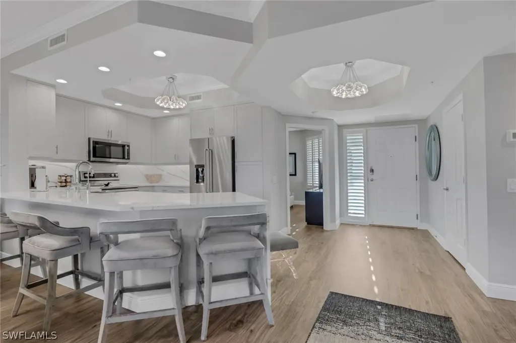 420 Cove Tower Drive Naples FL 34110