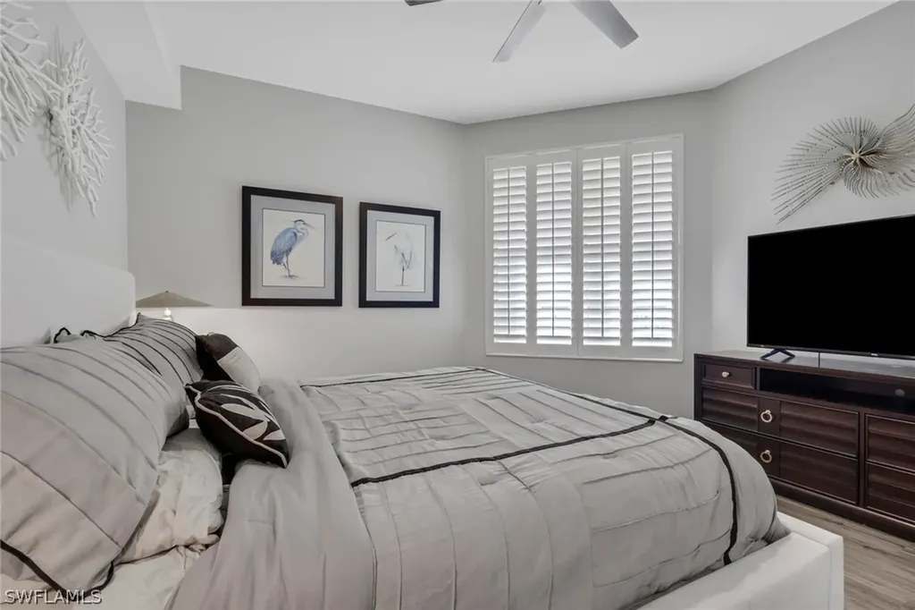 420 Cove Tower Drive Naples FL 34110