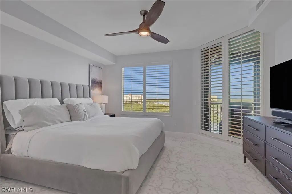 420 Cove Tower Drive Naples FL 34110