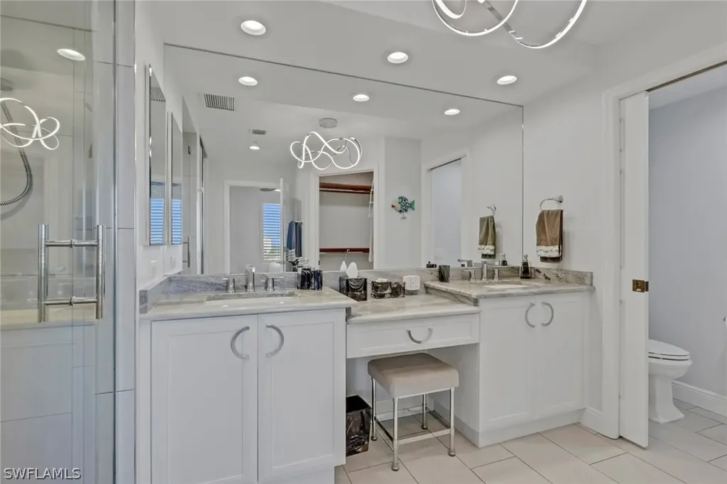 420 Cove Tower Drive Naples FL 34110
