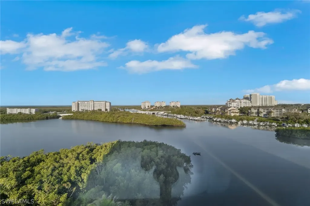 420 Cove Tower Drive Naples FL 34110