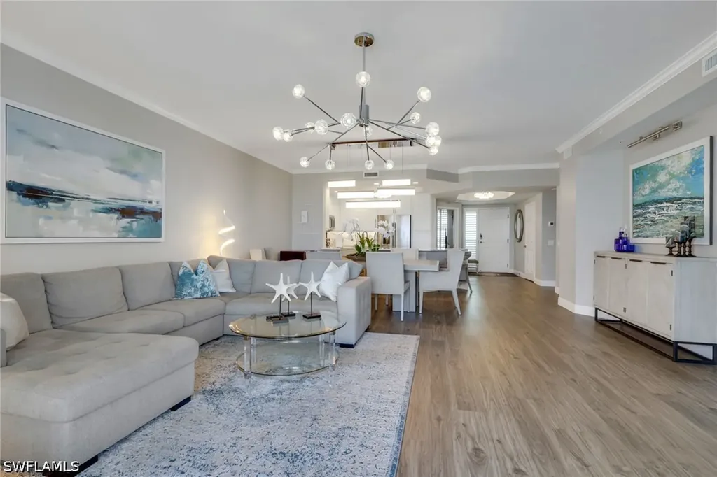 420 Cove Tower Drive Naples FL 34110