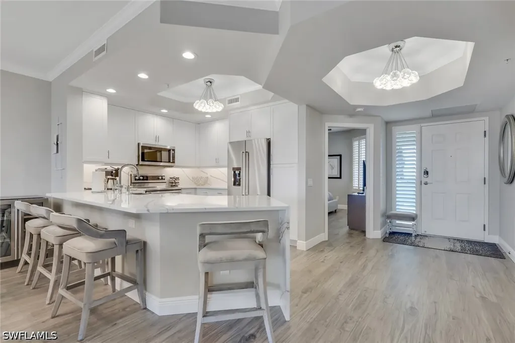 420 Cove Tower Drive Naples FL 34110