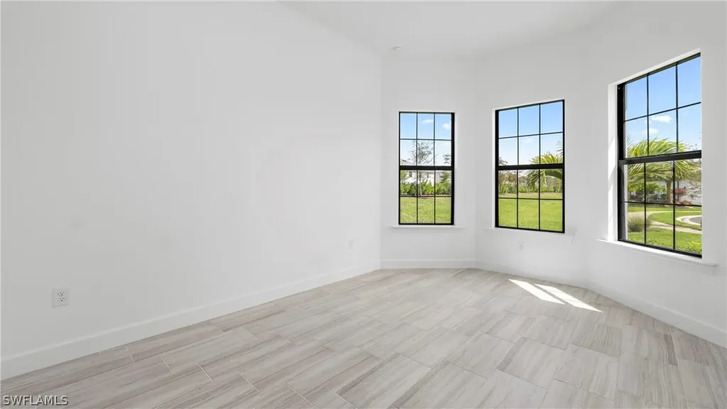 1905 Fresno Avenue Naples FL 34120