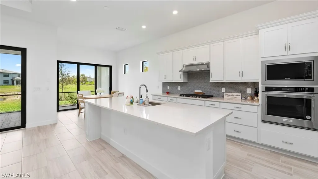 1905 Fresno Avenue Naples FL 34120