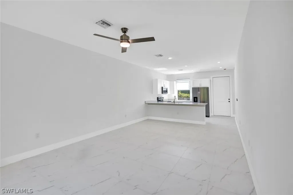 430/432 Bell Boulevard S Lehigh Acres FL 33974