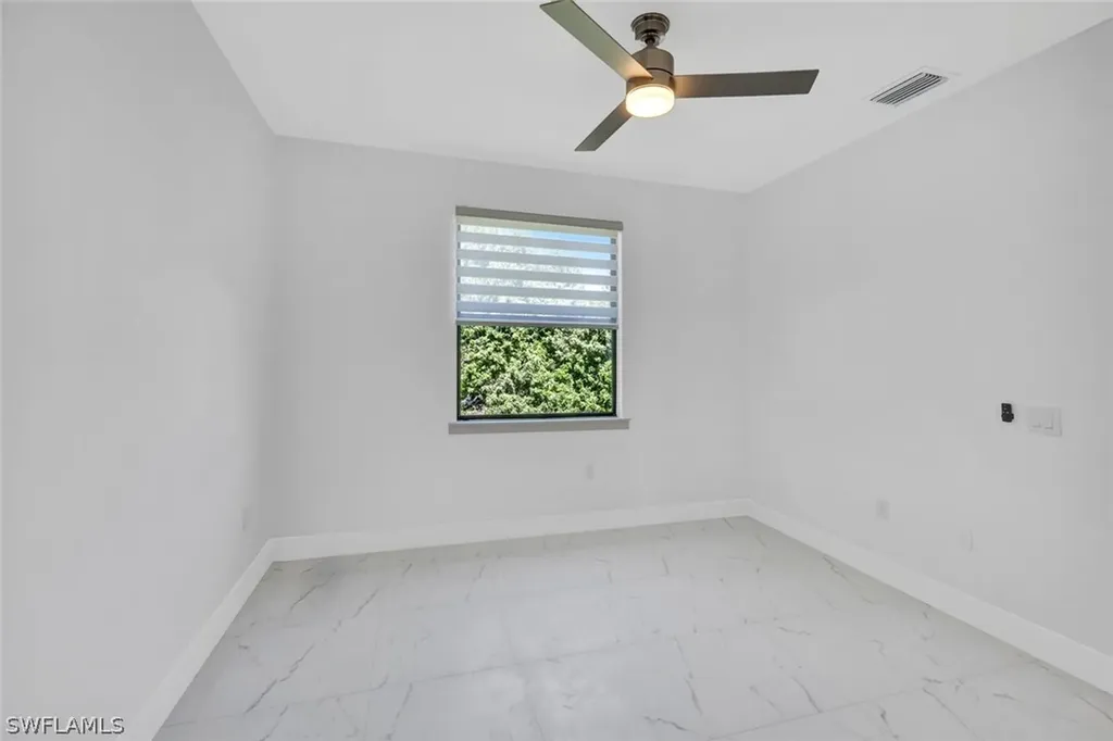 430/432 Bell Boulevard S Lehigh Acres FL 33974