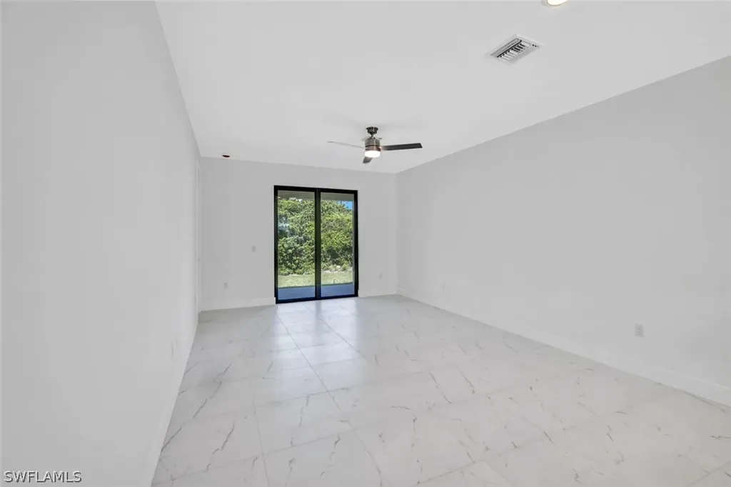 430/432 Bell Boulevard S Lehigh Acres FL 33974