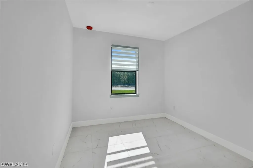 430/432 Bell Boulevard S Lehigh Acres FL 33974
