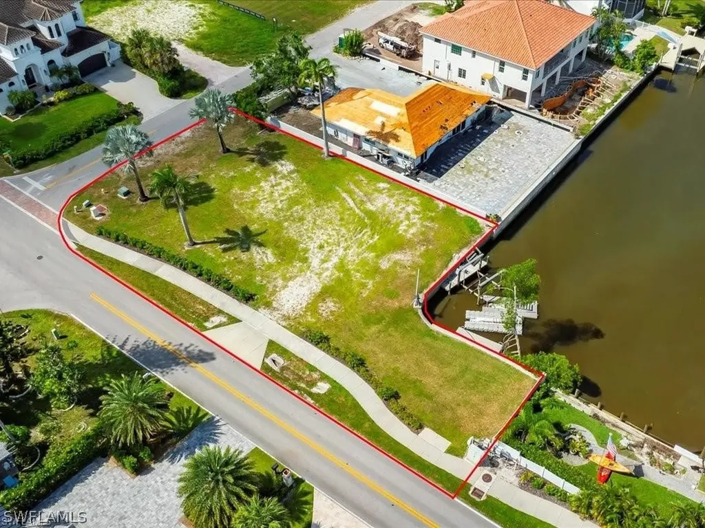 10337 Vanderbilt Drive Naples FL 34108