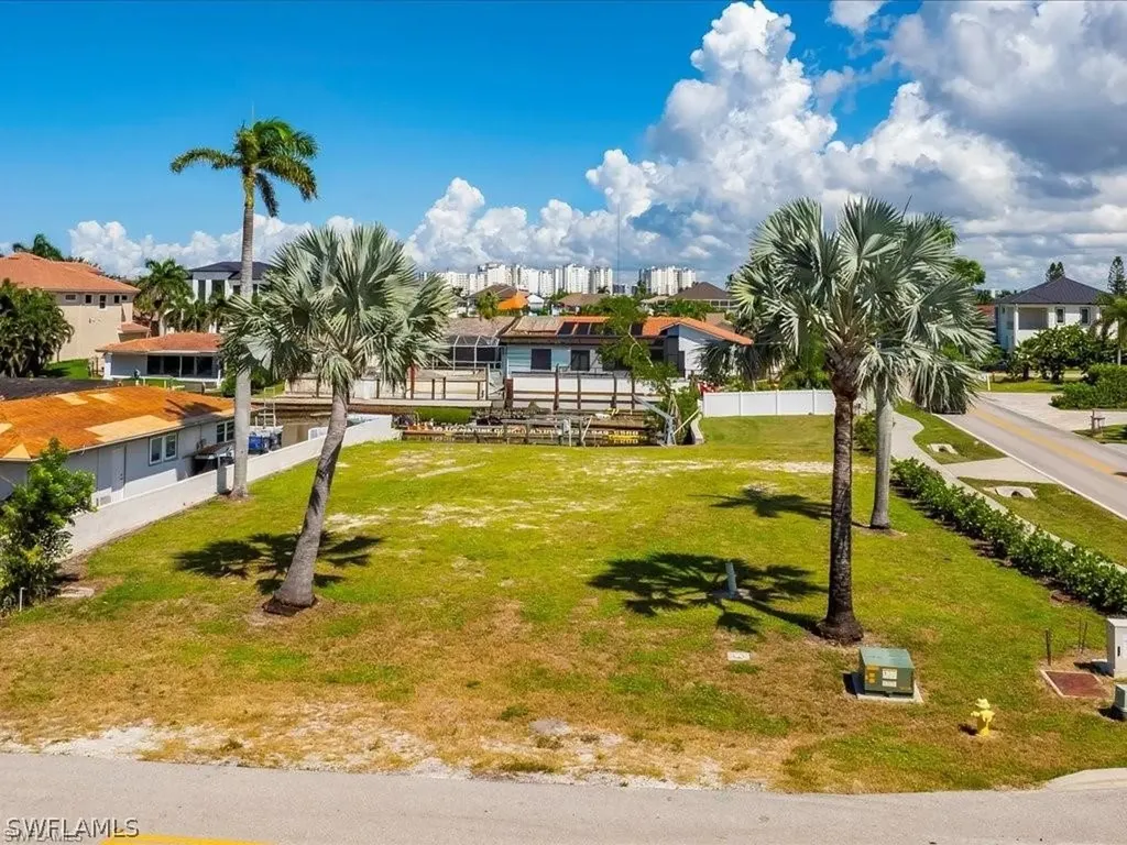 10337 Vanderbilt Drive Naples FL 34108