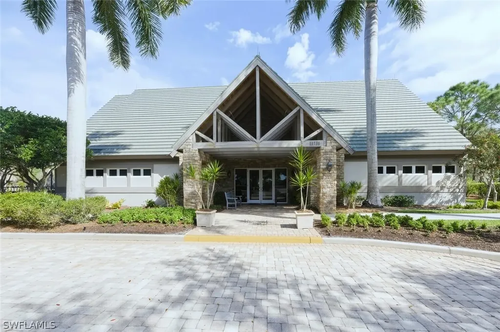 12049 Covent Garden Court Naples FL 34120