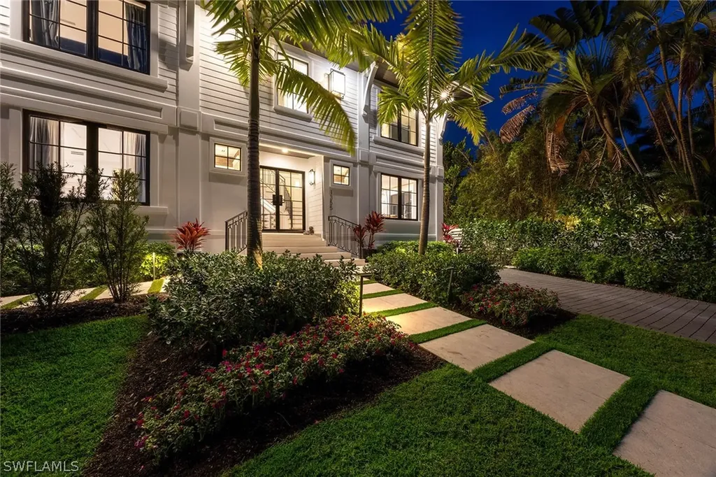 1355 4th Street S Naples FL 34102