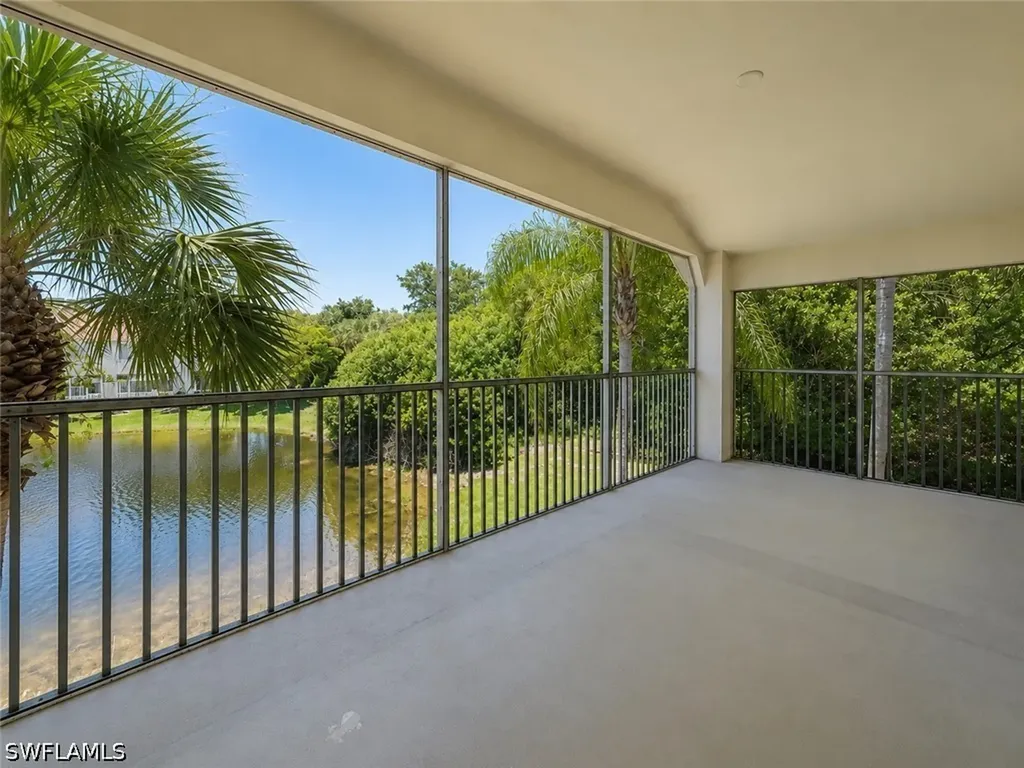 1280 Henley Street Naples FL 34105