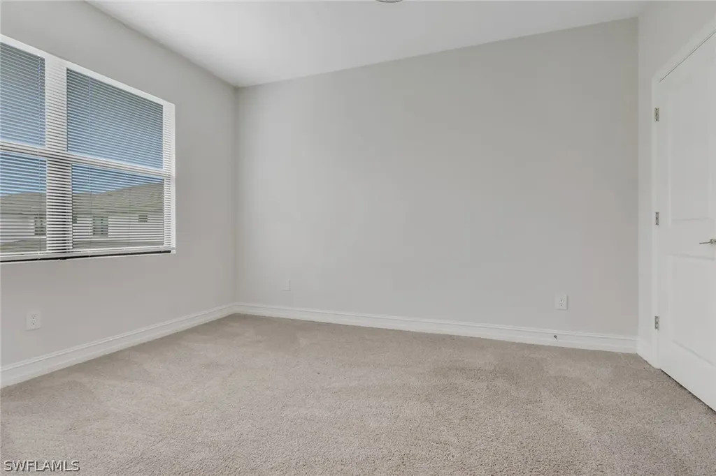 7501 Carnegie Way Naples FL 34119