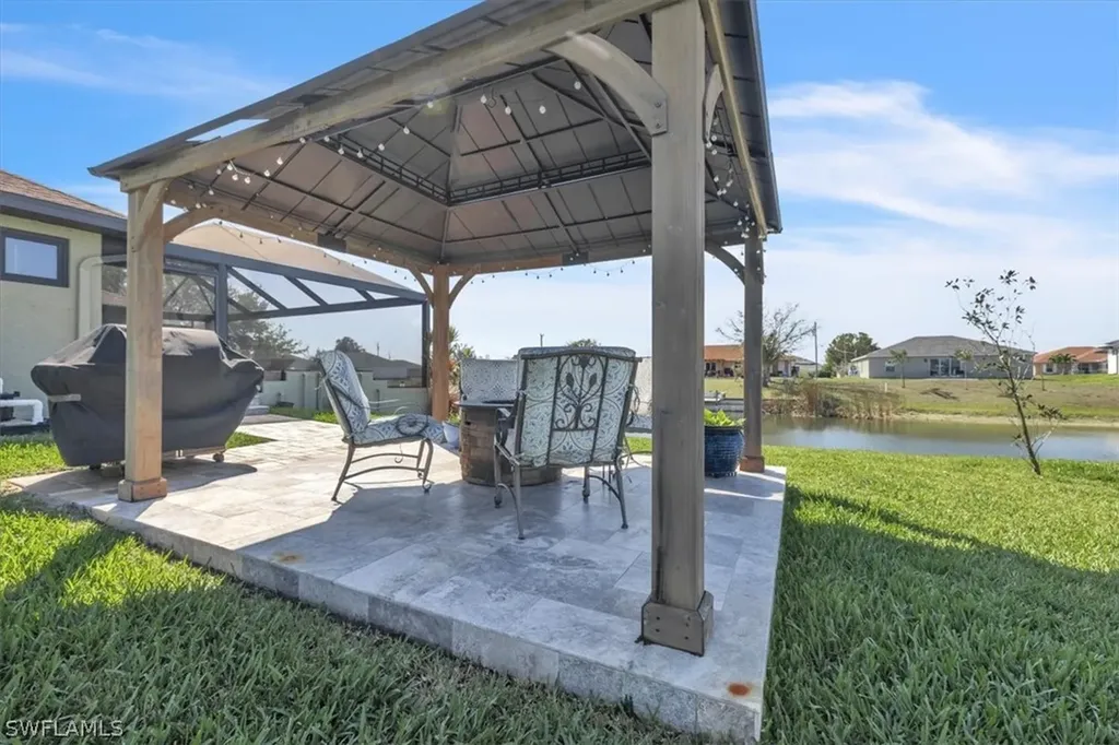 330 NE 20th Street Cape Coral FL 33909