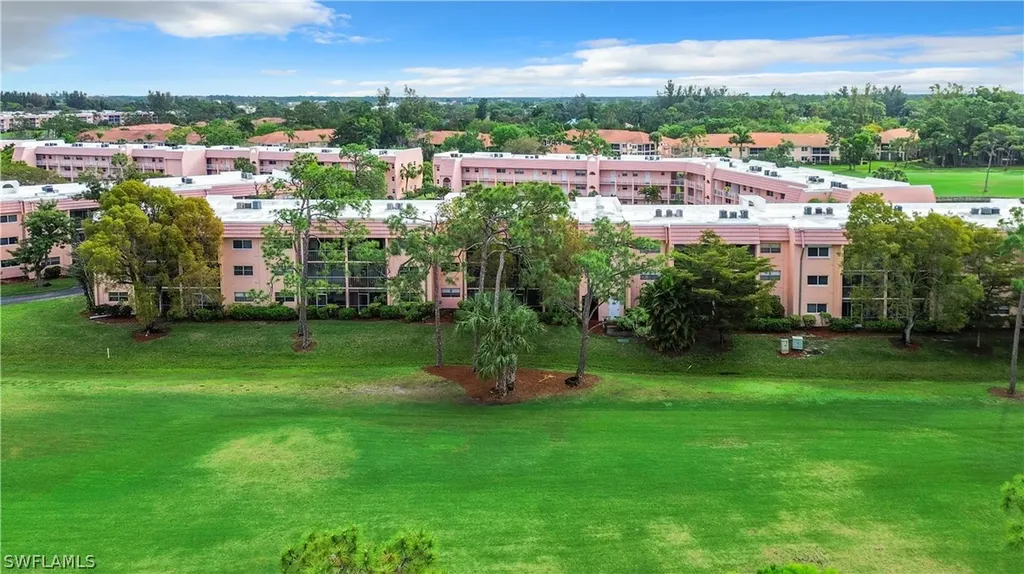 180 Turtle Lake Court Naples FL 34105