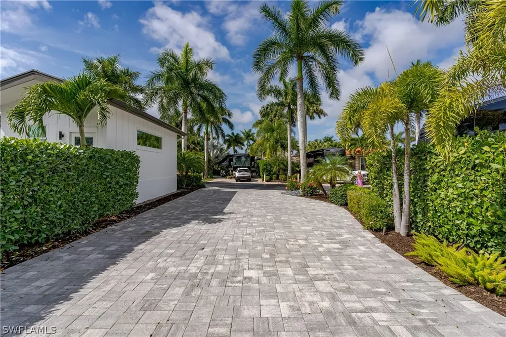 13550 Snapper Lane Naples FL 34114