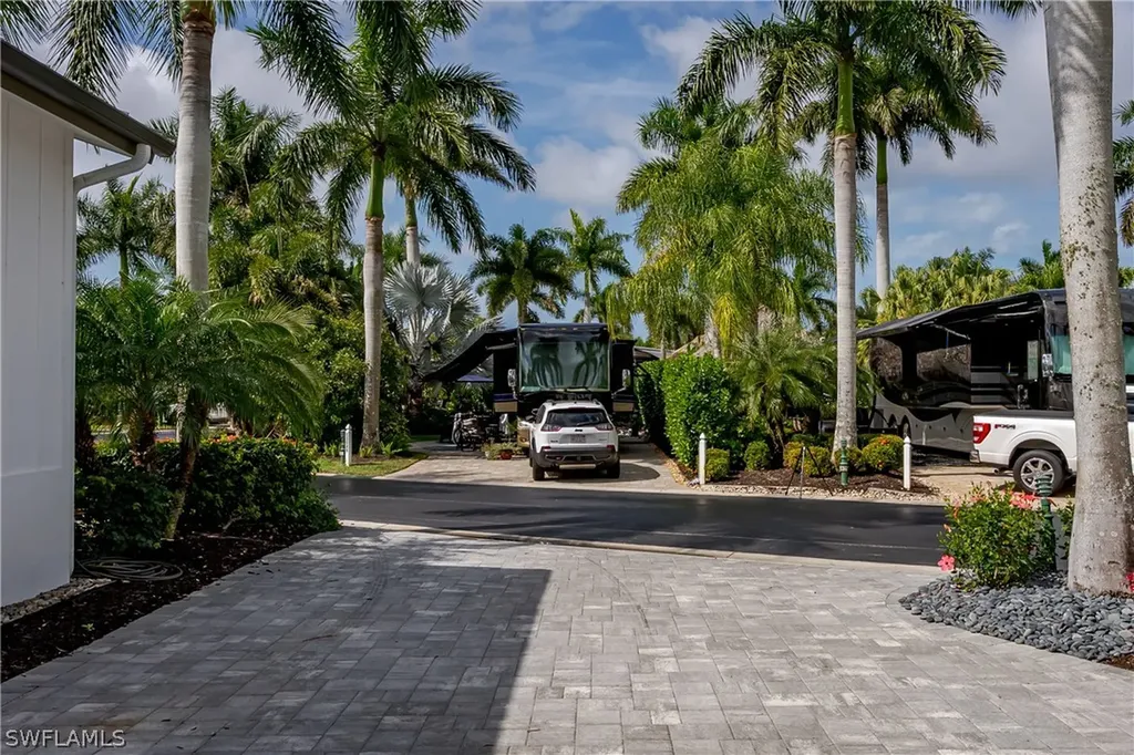 13550 Snapper Lane Naples FL 34114