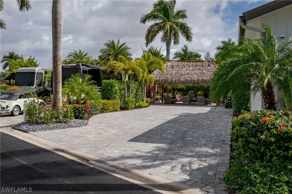 13550 Snapper Lane Naples FL 34114