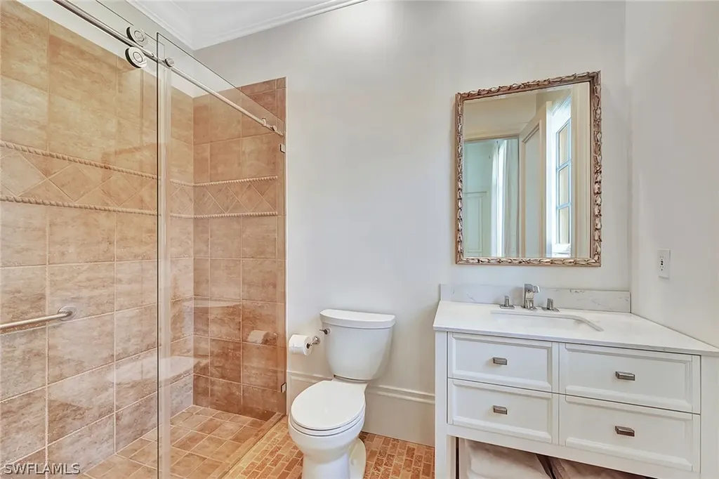 2052 Isla Vista Lane Naples FL 34105