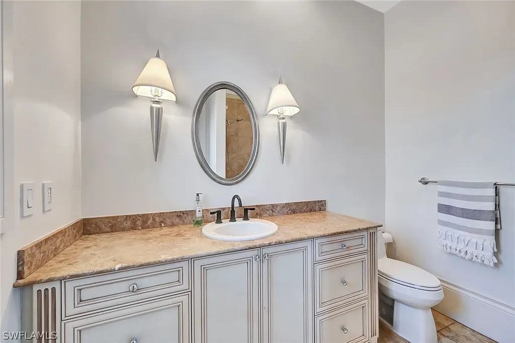 2052 Isla Vista Lane Naples FL 34105