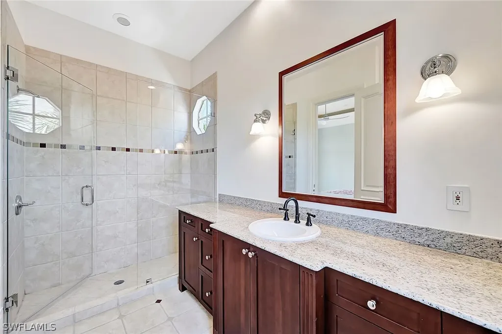 2052 Isla Vista Lane Naples FL 34105