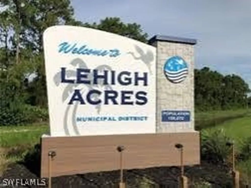 1114 Sentinela Boulevard Lehigh Acres FL 33974