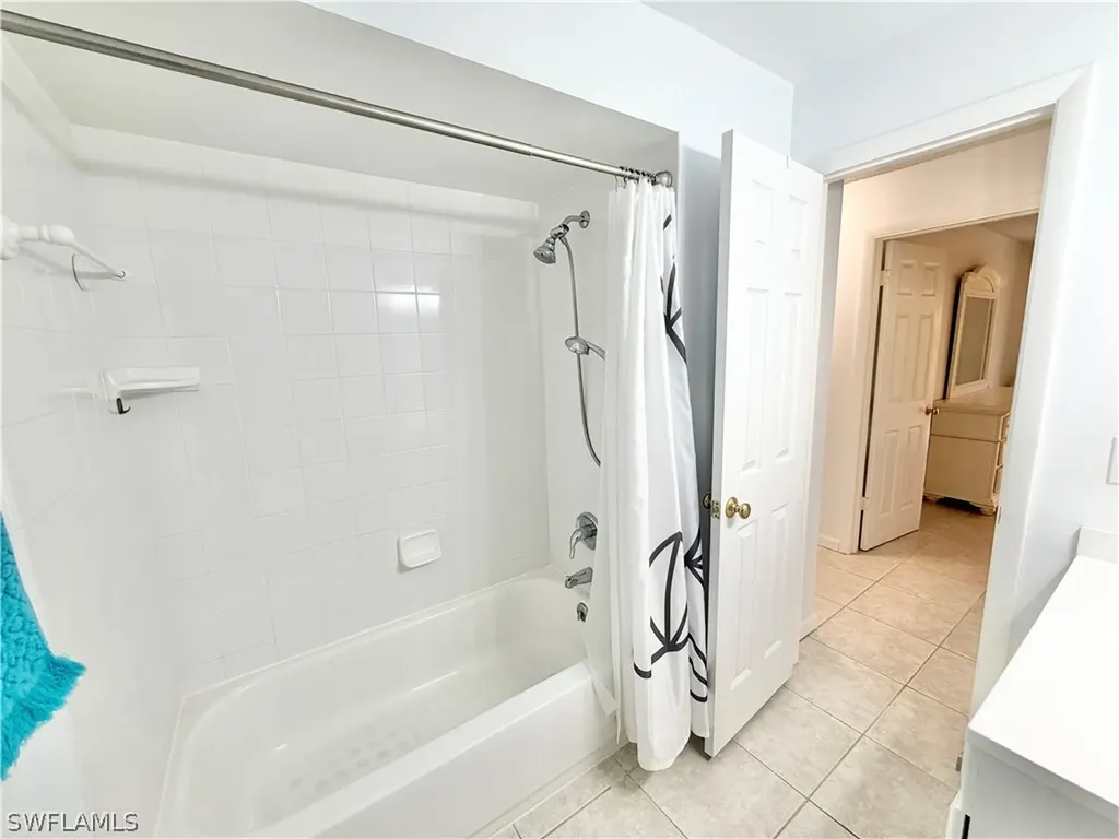 136 Harrison Road Naples FL 34112